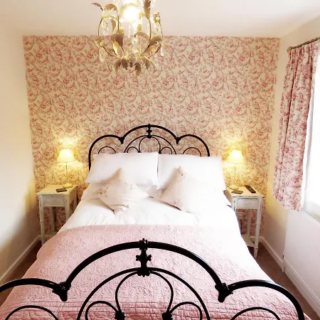 بيت للعطل The Cloisters